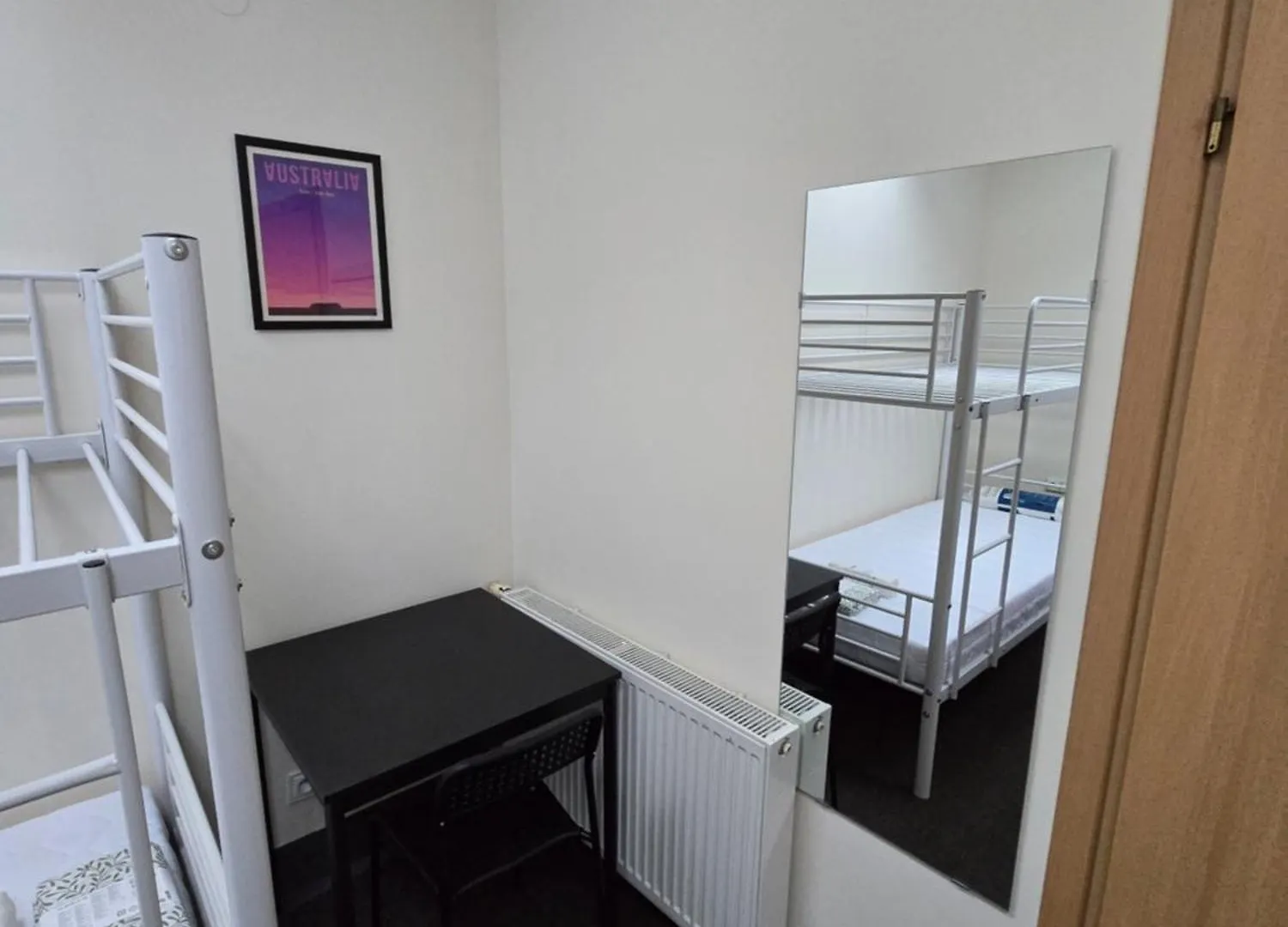 Hostel Rooms4Rest Skibicka - Private Rooms For Tourists - Atr Consulting Sp, Z O,O, Warszawa Polska