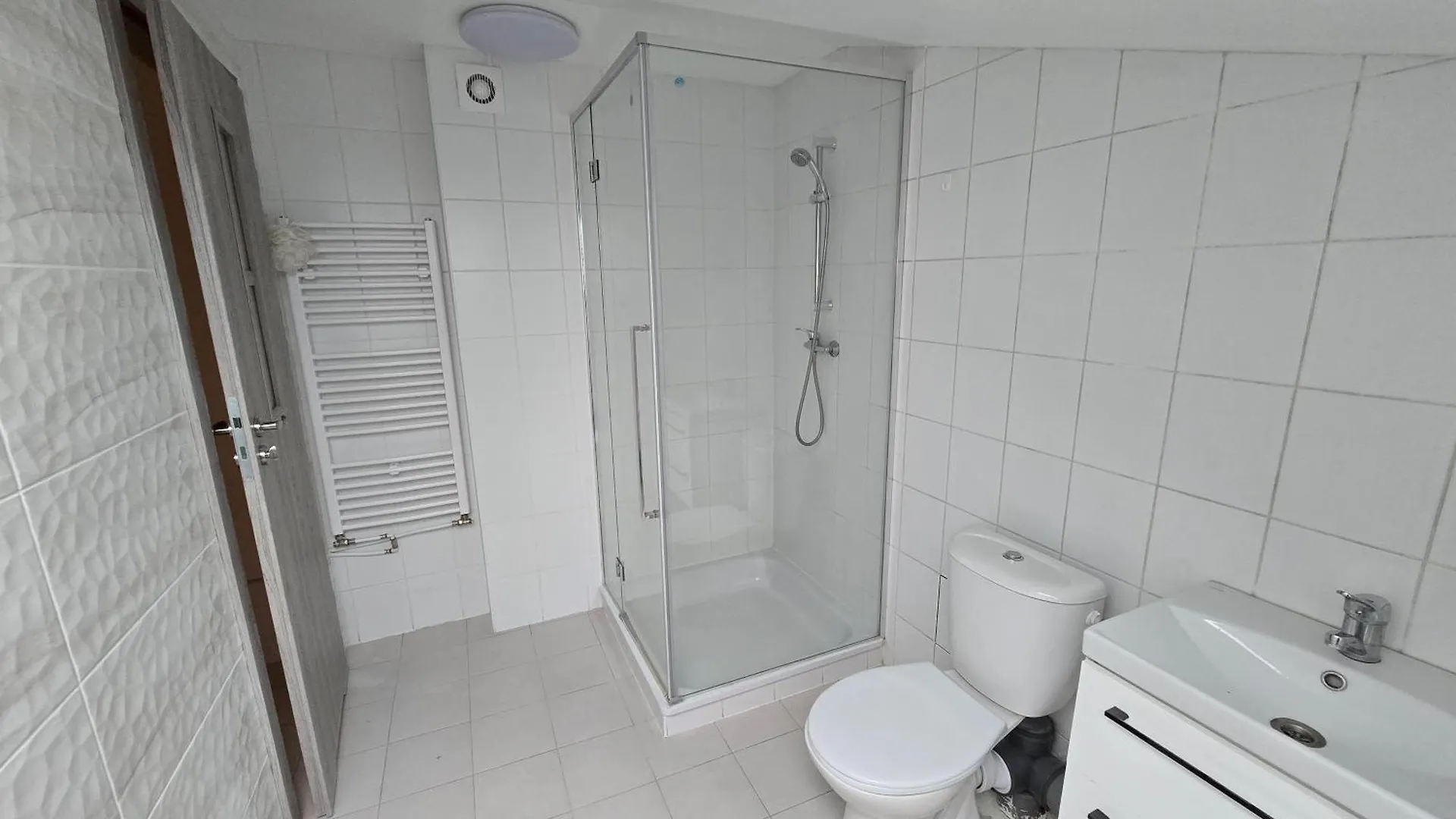 Rooms4Rest Skibicka - Private Rooms For Tourists - Atr Consulting Sp, Z O,O, Warszawa Hostel