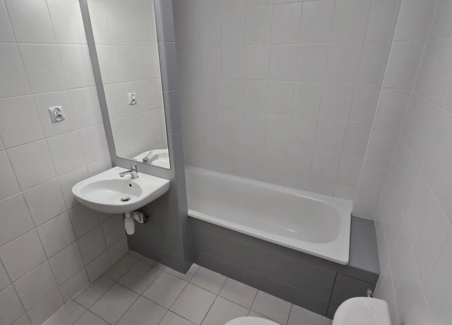 Rooms4Rest Skibicka - Private Rooms For Tourists - Atr Consulting Sp, Z O,O, Warsaw Poland