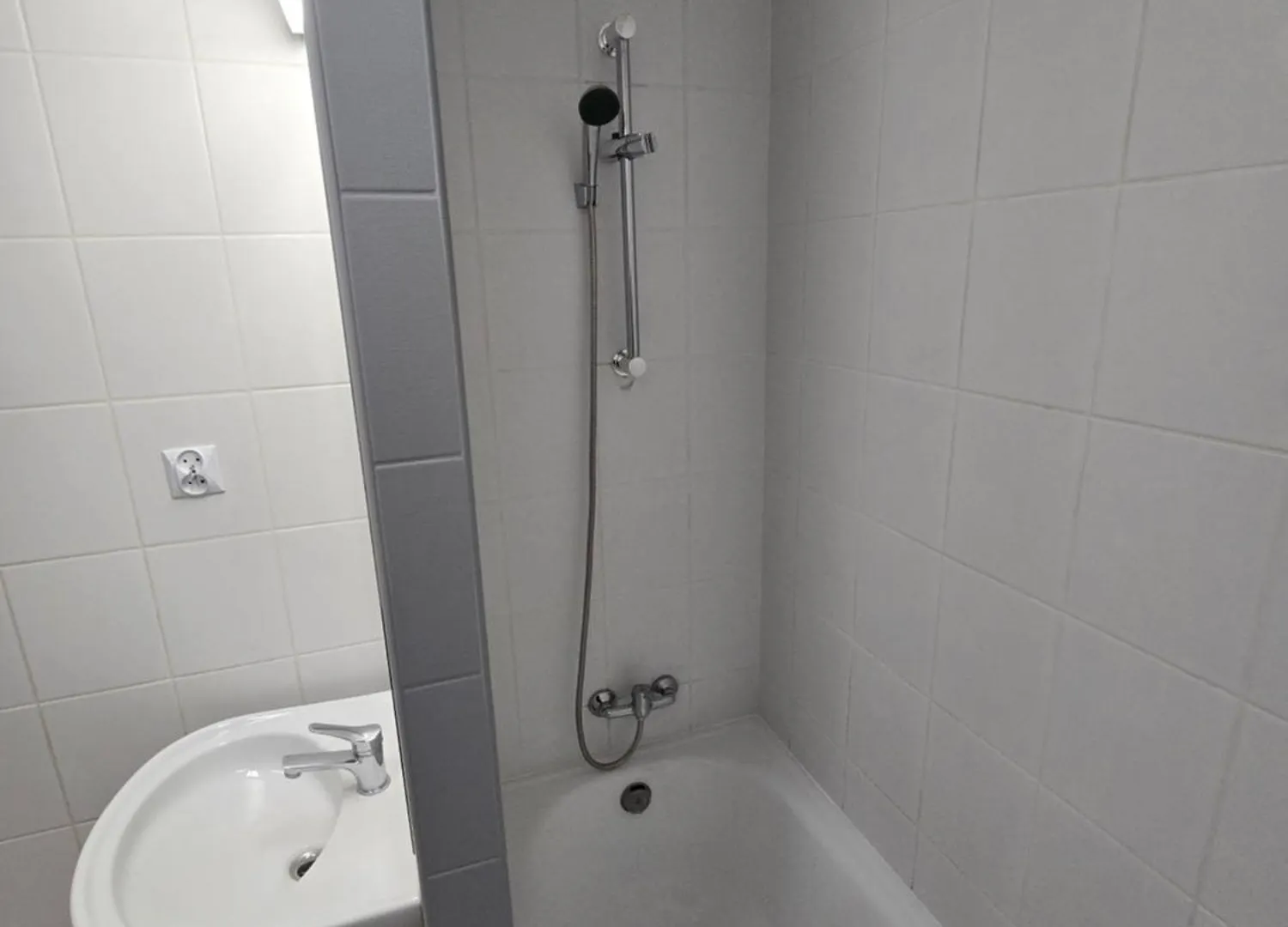 Hostel Rooms4Rest Skibicka - Private Rooms For Tourists - Atr Consulting Sp, Z O,O, Warszawa Polska