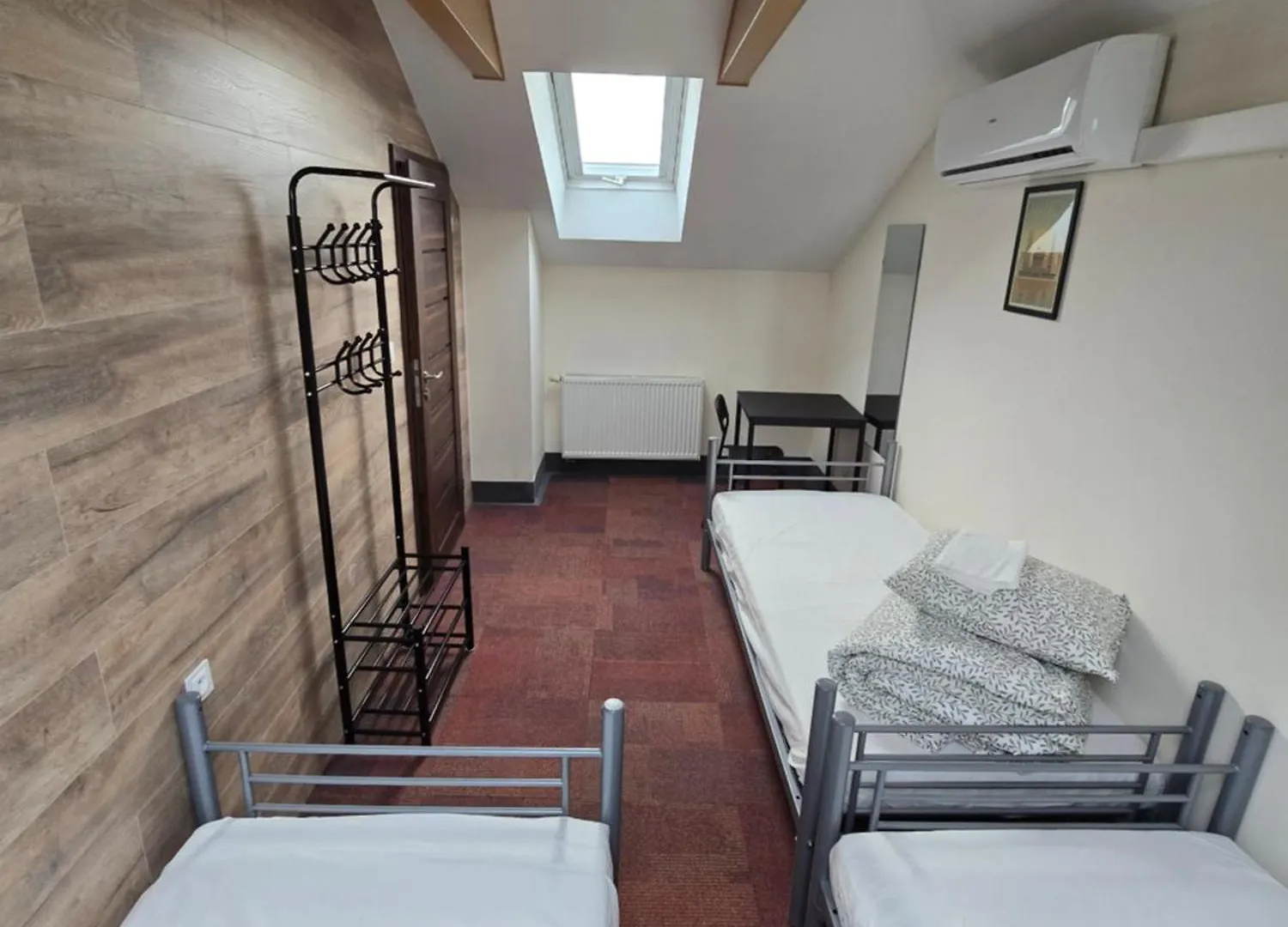 Hostel Rooms4Rest Skibicka - Private Rooms For Tourists - Atr Consulting Sp, Z O,O, Warszawa