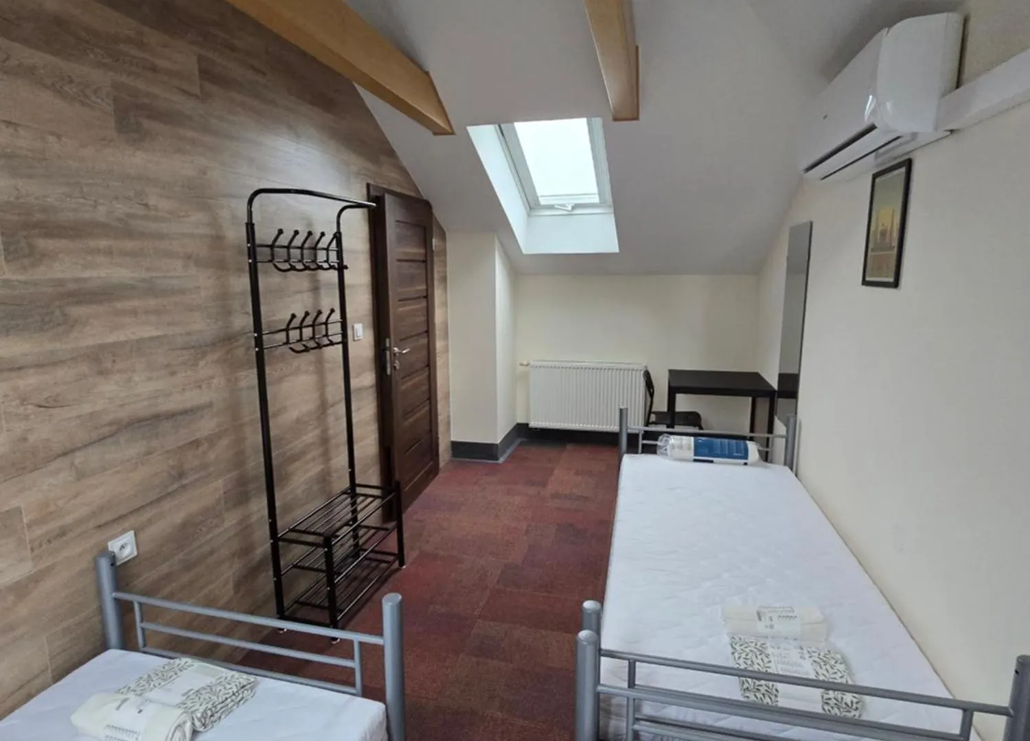 Hostel Rooms4Rest Skibicka - Private Rooms For Tourists - Atr Consulting Sp, Z O,O, Warszawa