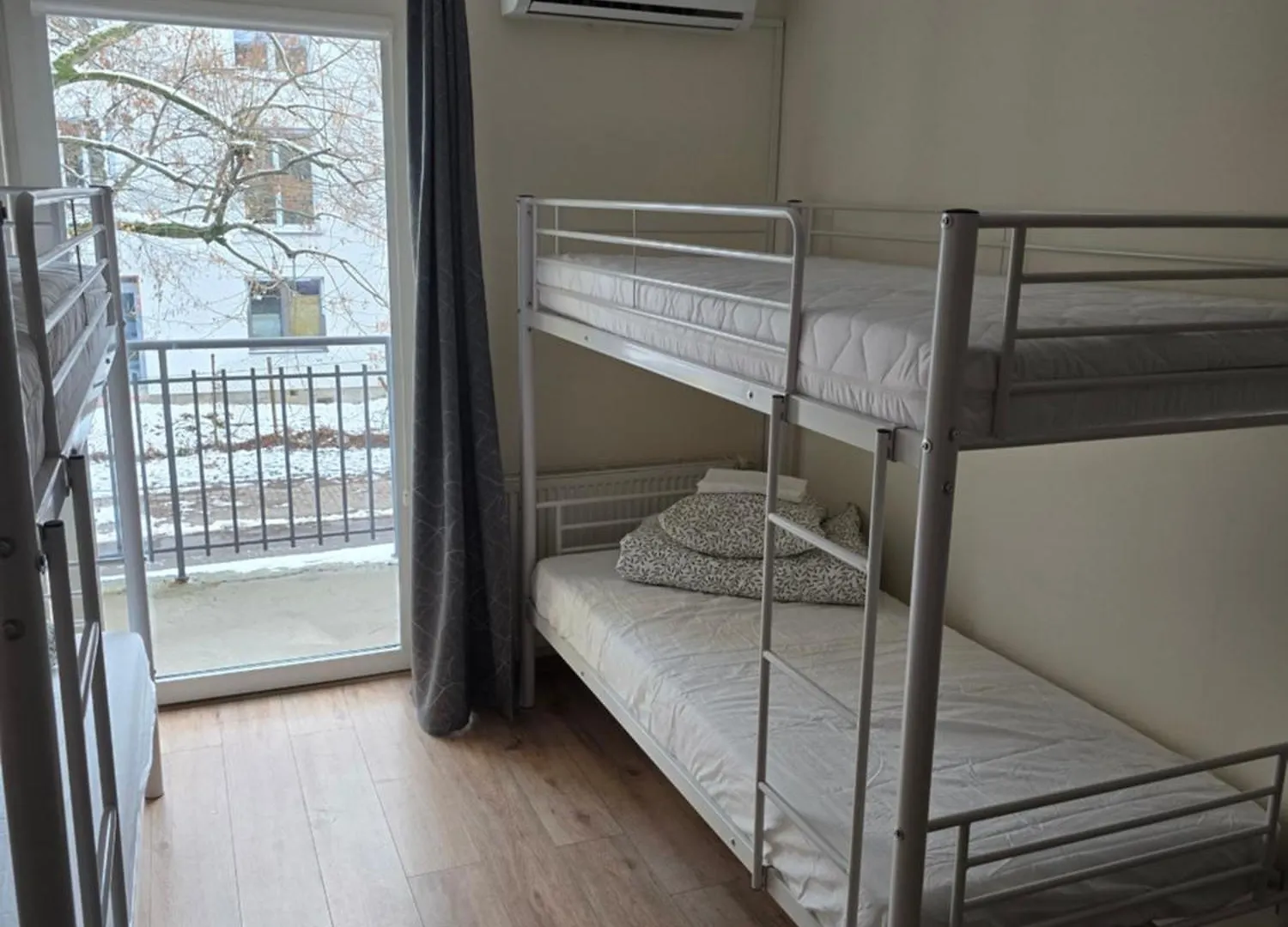 Hostel Rooms4Rest Skibicka - Private Rooms For Tourists - Atr Consulting Sp, Z O,O, Warszawa