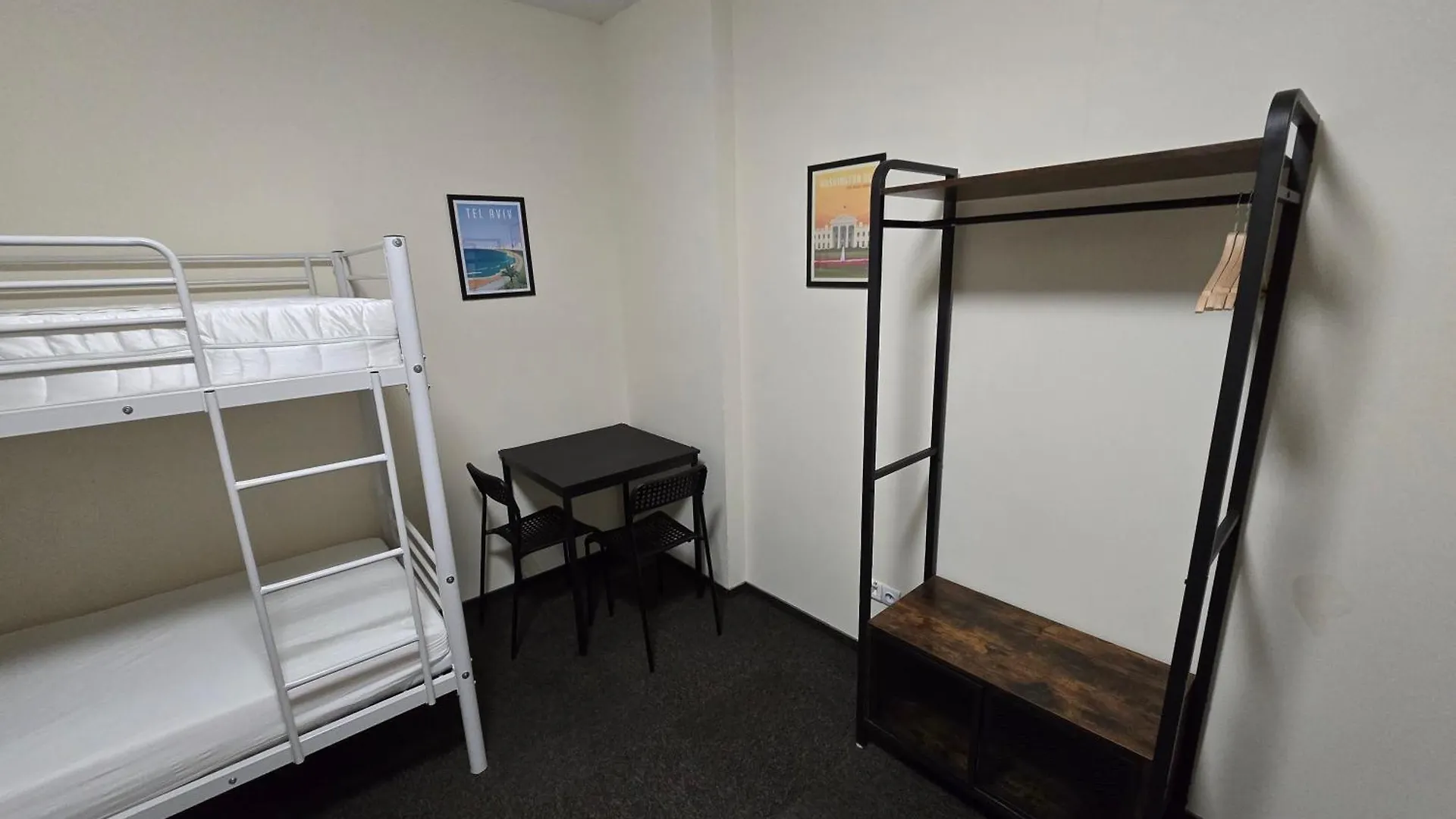 Hostel Rooms4Rest Skibicka - Private Rooms For Tourists - Atr Consulting Sp, Z O,O, Warszawa