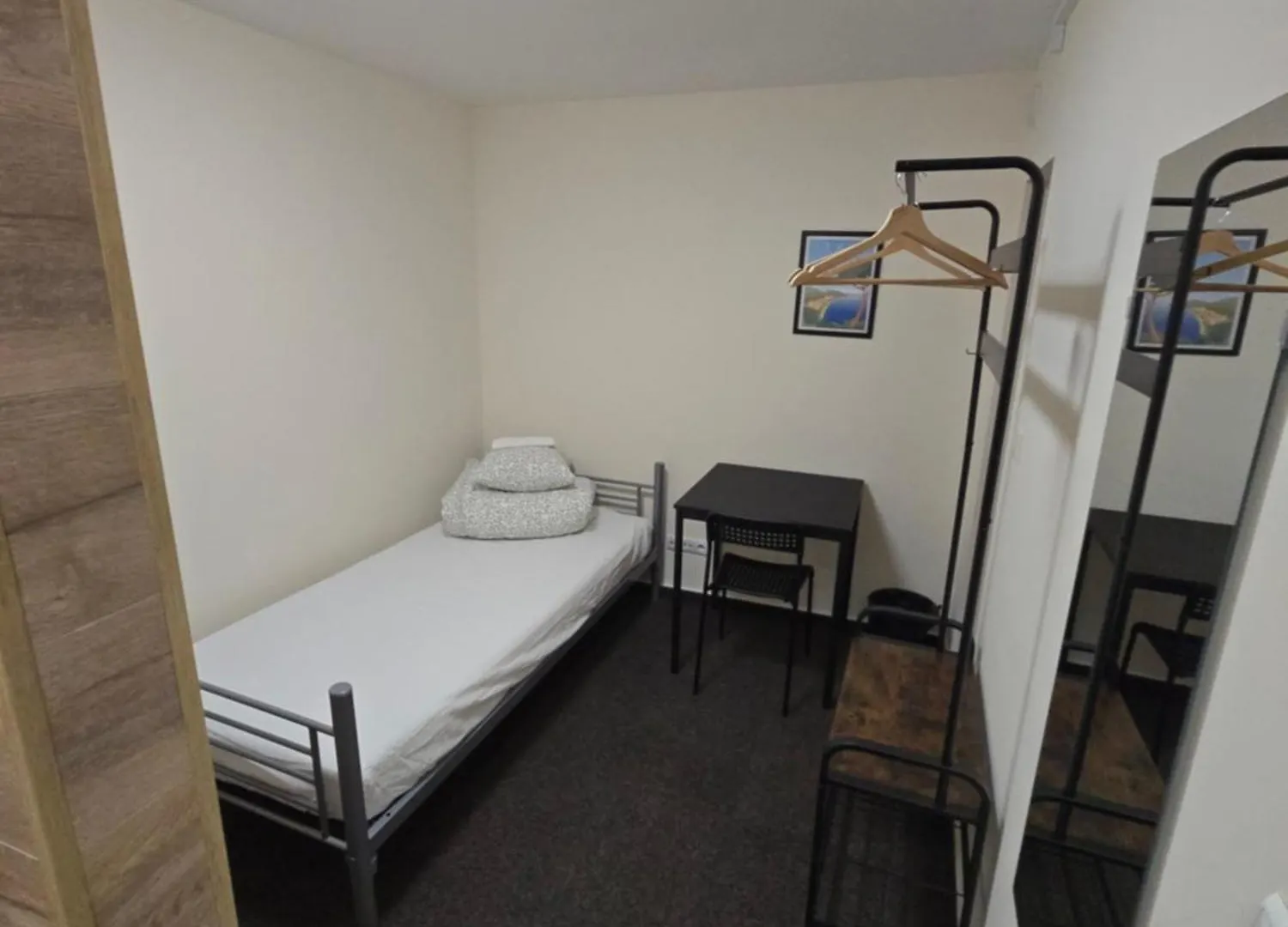 Rooms4Rest Skibicka - Private Rooms For Tourists - Atr Consulting Sp, Z O,O, Warsaw Hostel