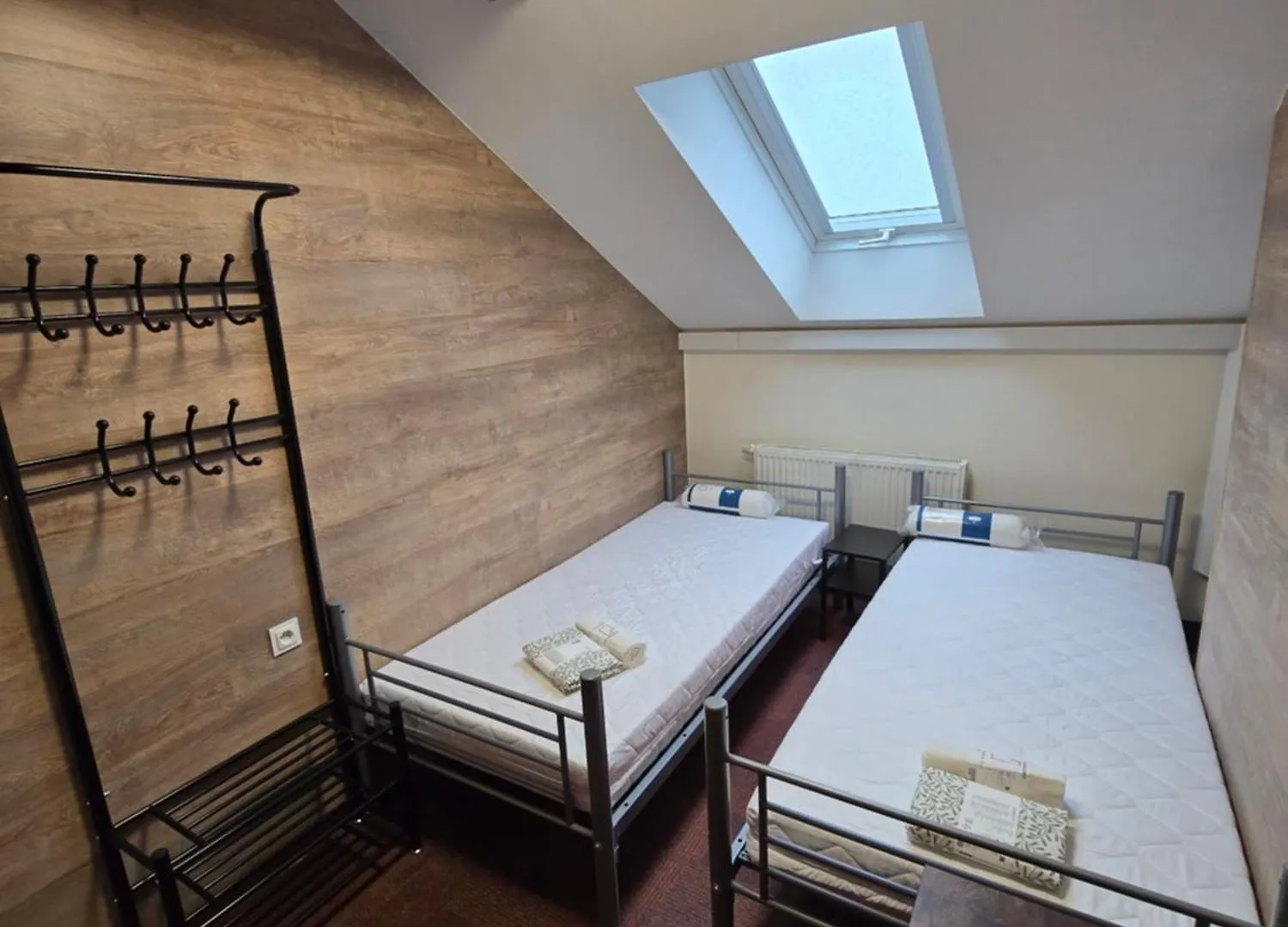 Hostel Rooms4Rest Skibicka - Private Rooms For Tourists - Atr Consulting Sp, Z O,O, Warsaw
